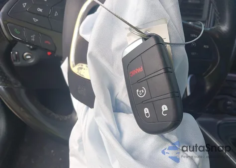 2017 Dodge Challenger Sxt z USA, uszkodzony, nr VIN 2C3CDZAG5HH578236